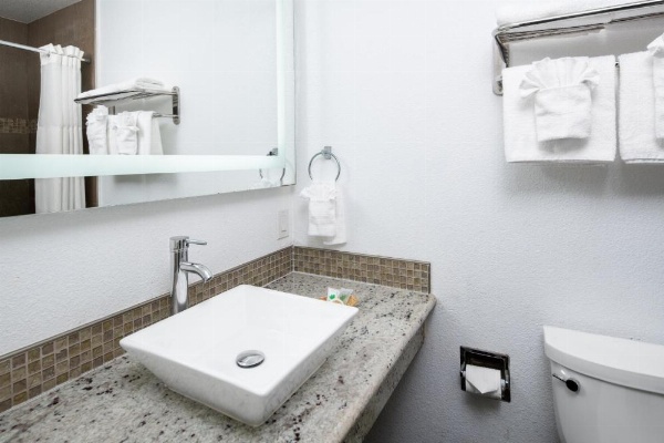 Scandia Motel image 17