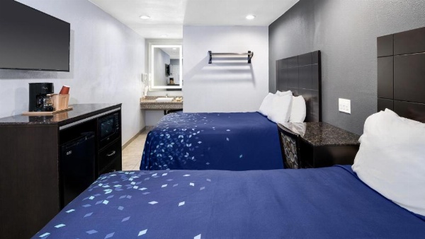 Scandia Motel image 21