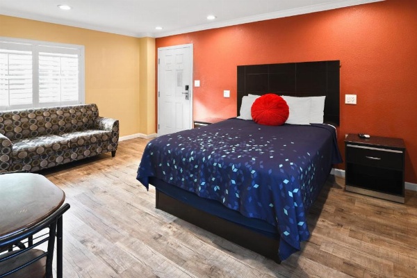 Scandia Motel image 30